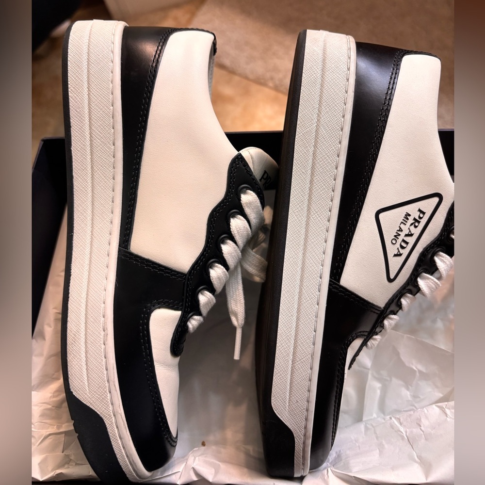 Prada Calzature Donna Sneakers White/Black *Autentic* - Picture 2 of 8